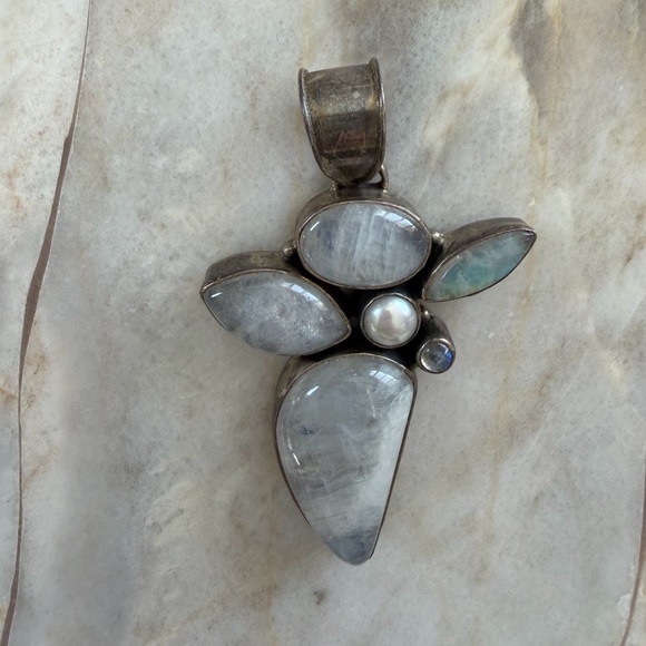 Jewelry - Multi-Stone Moonstone and Pearl Pendant - Iridescent